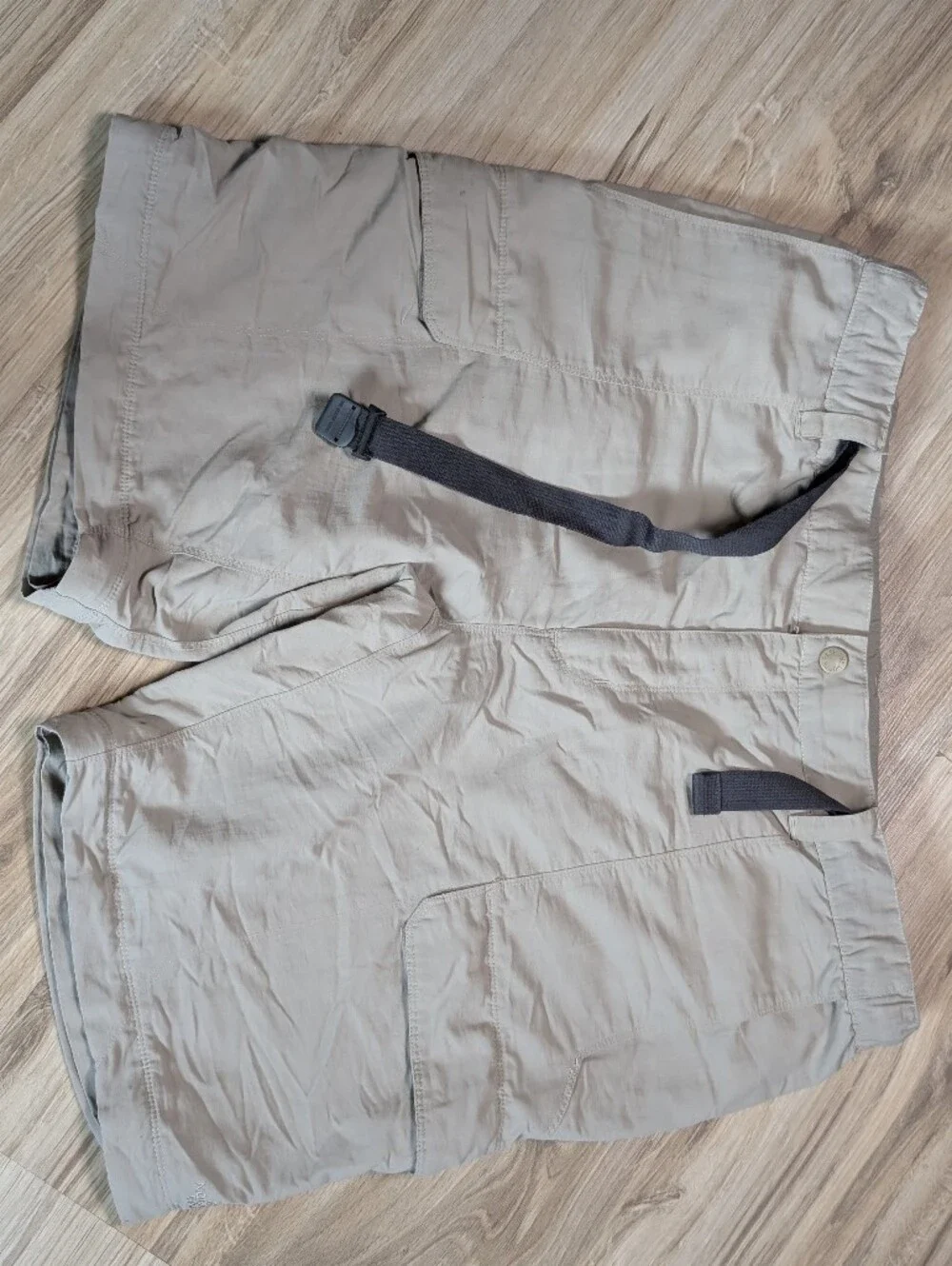 The North Face Shorts Khaki  Nylon Belted  Gorpcore Hiking (Just The Shorts)